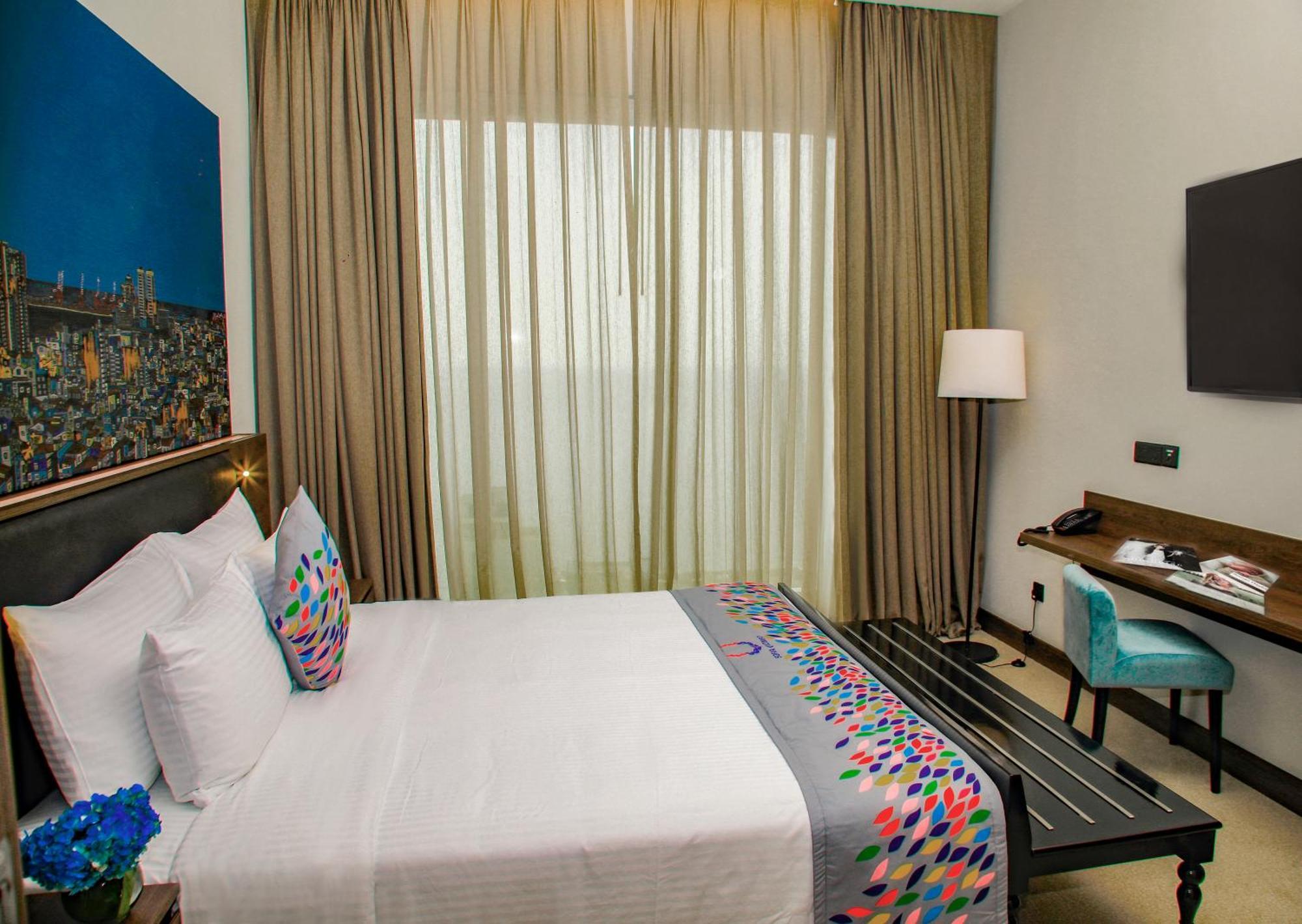Hotel Sofia 4*